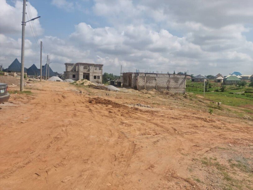 Land in Lugbe Abuja-5