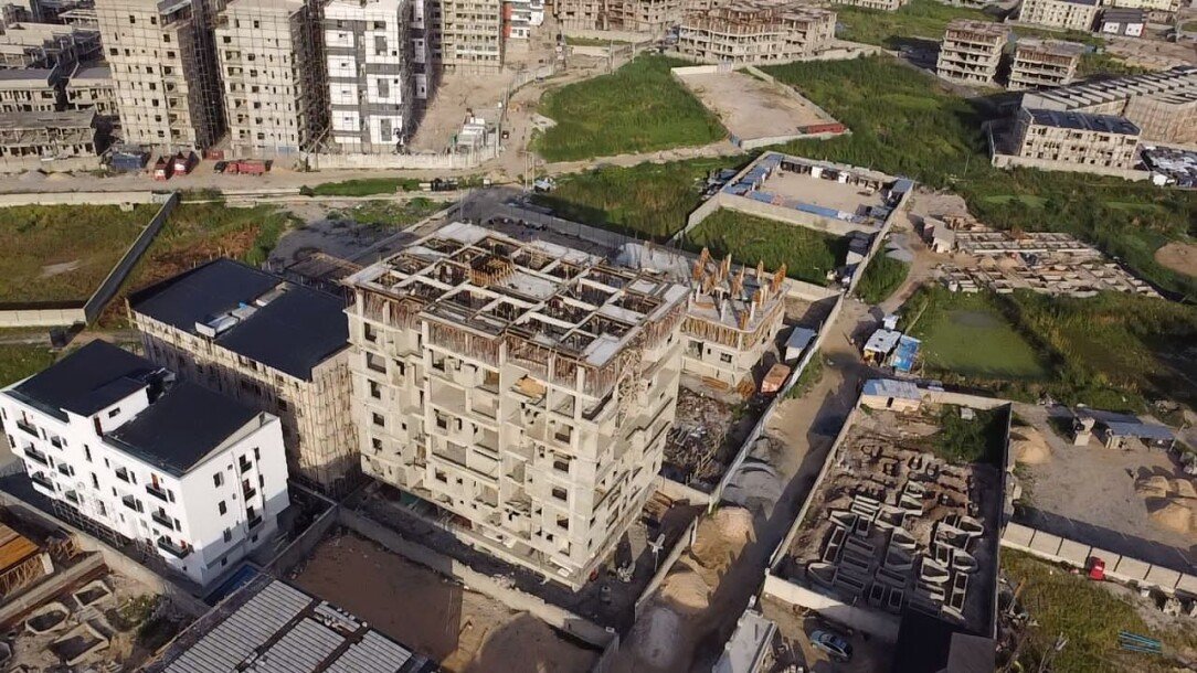 2 bedroom apartment in Lekki phase1-4